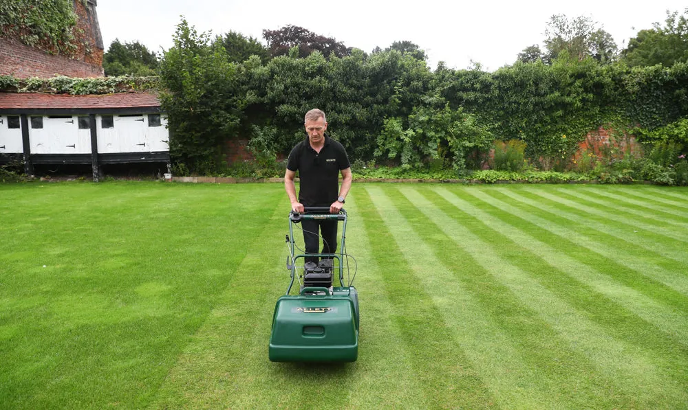 Allett Kensington 17 Petrol Cylinder Mower (Honda or Briggs Engine)