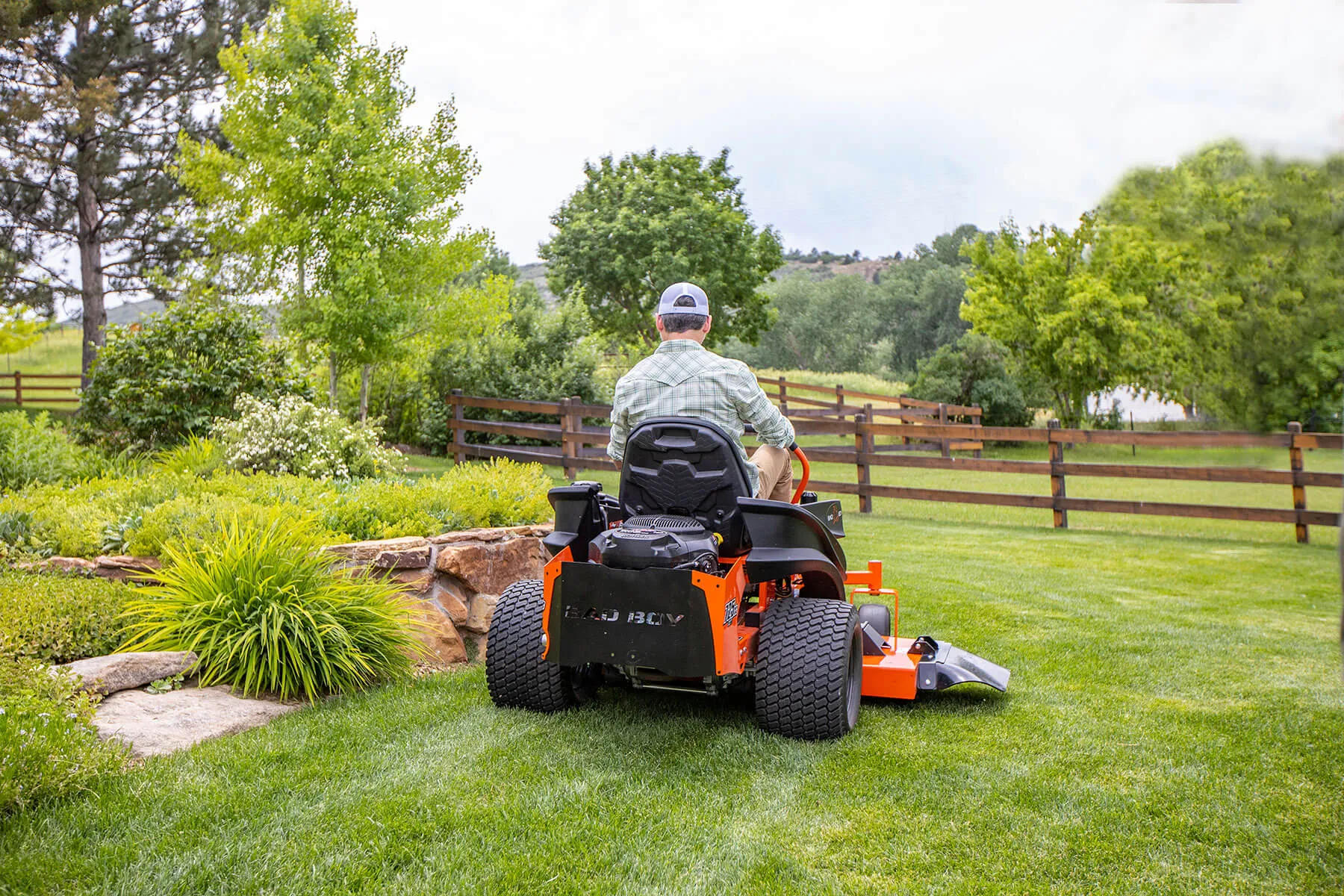 Bad Boy ZT Avenger 60" Residential Zero-Turn Mower w/ 25hp Briggs CXI25