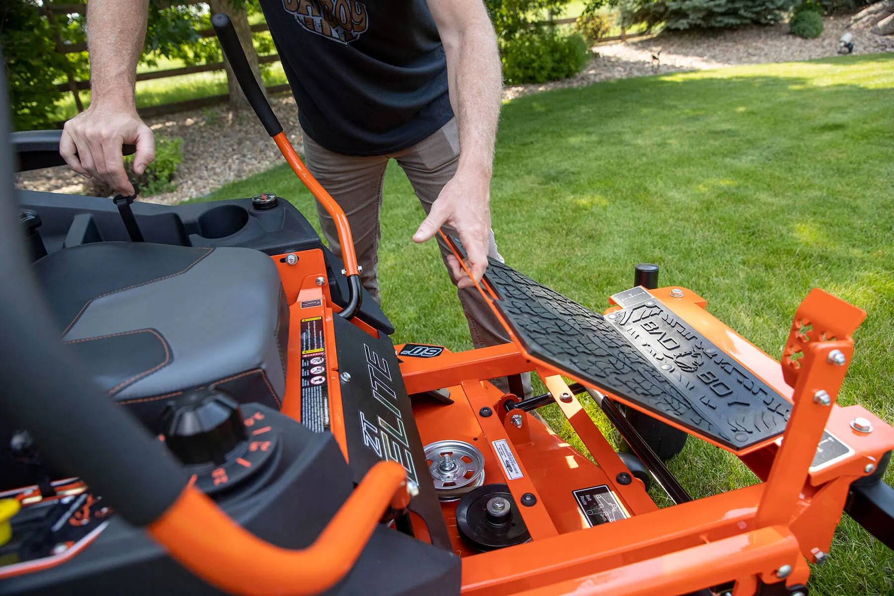 Bad Boy ZT Elite 60" Residential Zero-Turn Mower w/ 24hp Kawasaki FR730