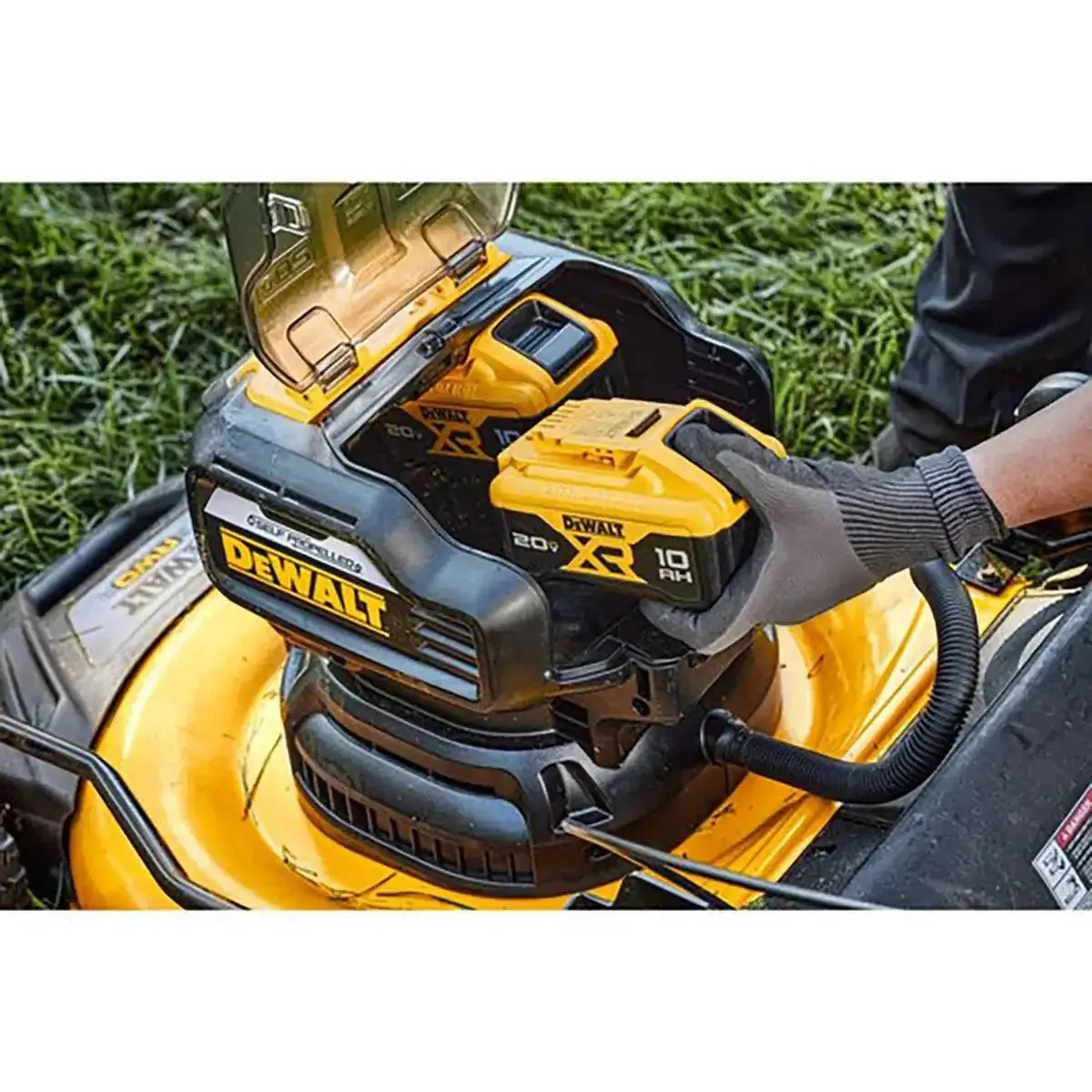 DeWalt 20V Max XR 21-1/2 Inch Mower Kit