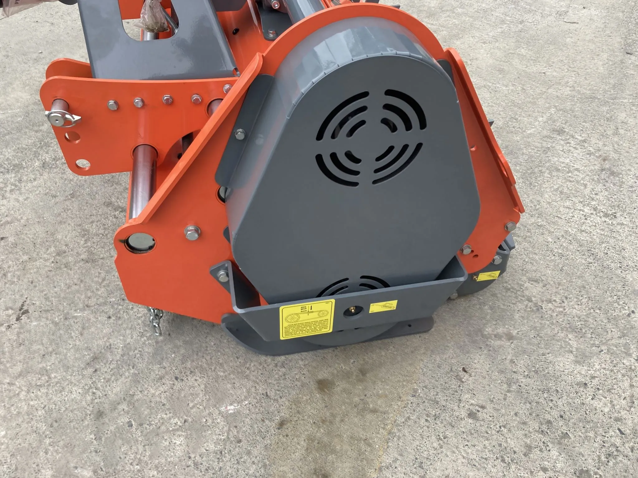 FUSJ 1.8m Flail Mower with Hydraulic Side Shift and pruning rakes