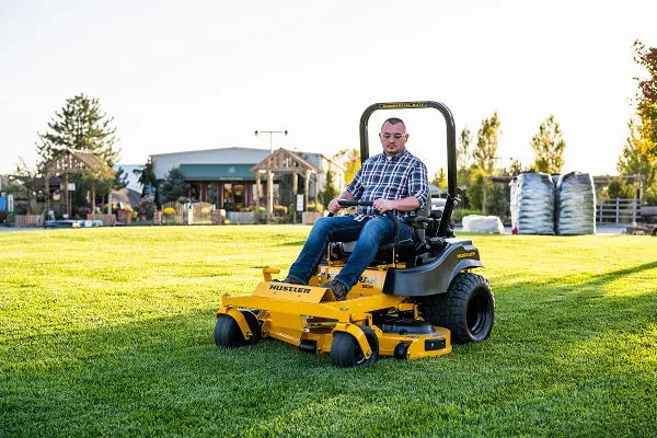Hustler FasTrak SDX 48" Commercial Zero-Turn Mower w/ Kawasaki FX691 (22HP)