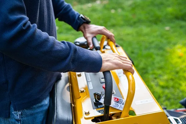 Hustler Super S 52" Commercial Zero-Turn Mower w/ Vanguard 810cc (26HP)