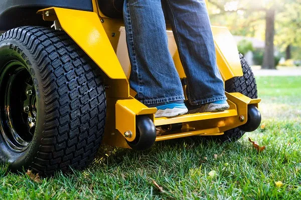 Hustler Super S 52" Commercial Zero-Turn Mower w/ Vanguard 810cc (26HP)