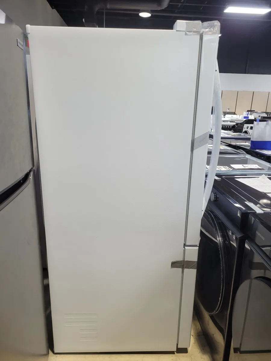 LRDNS2200W - REFRIGERATORS - LG - Bottom Freezer - White - Open Box