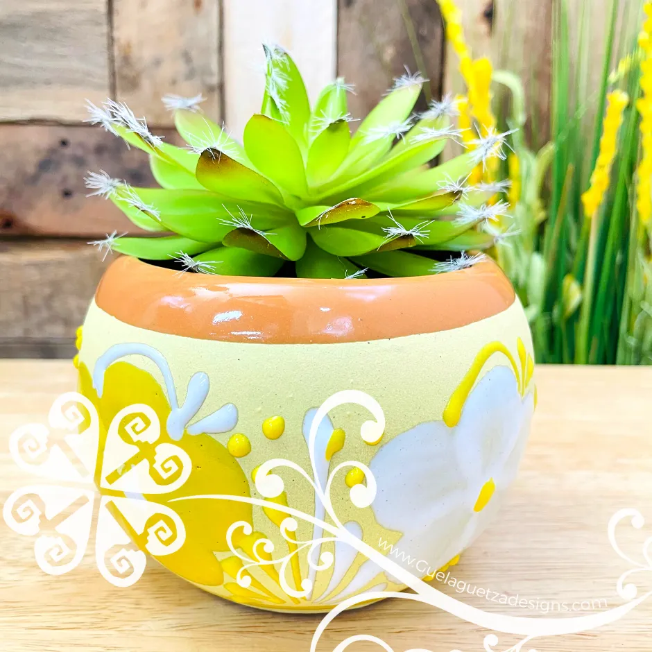 Small Clay Planter - Maceta Barro