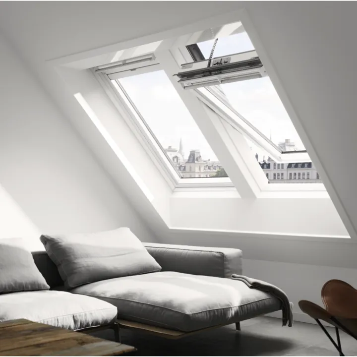 VELUX GGL FK08 206621U Triple Glazed White Painted INTEGRA® Electric Window (66 x 140 cm)